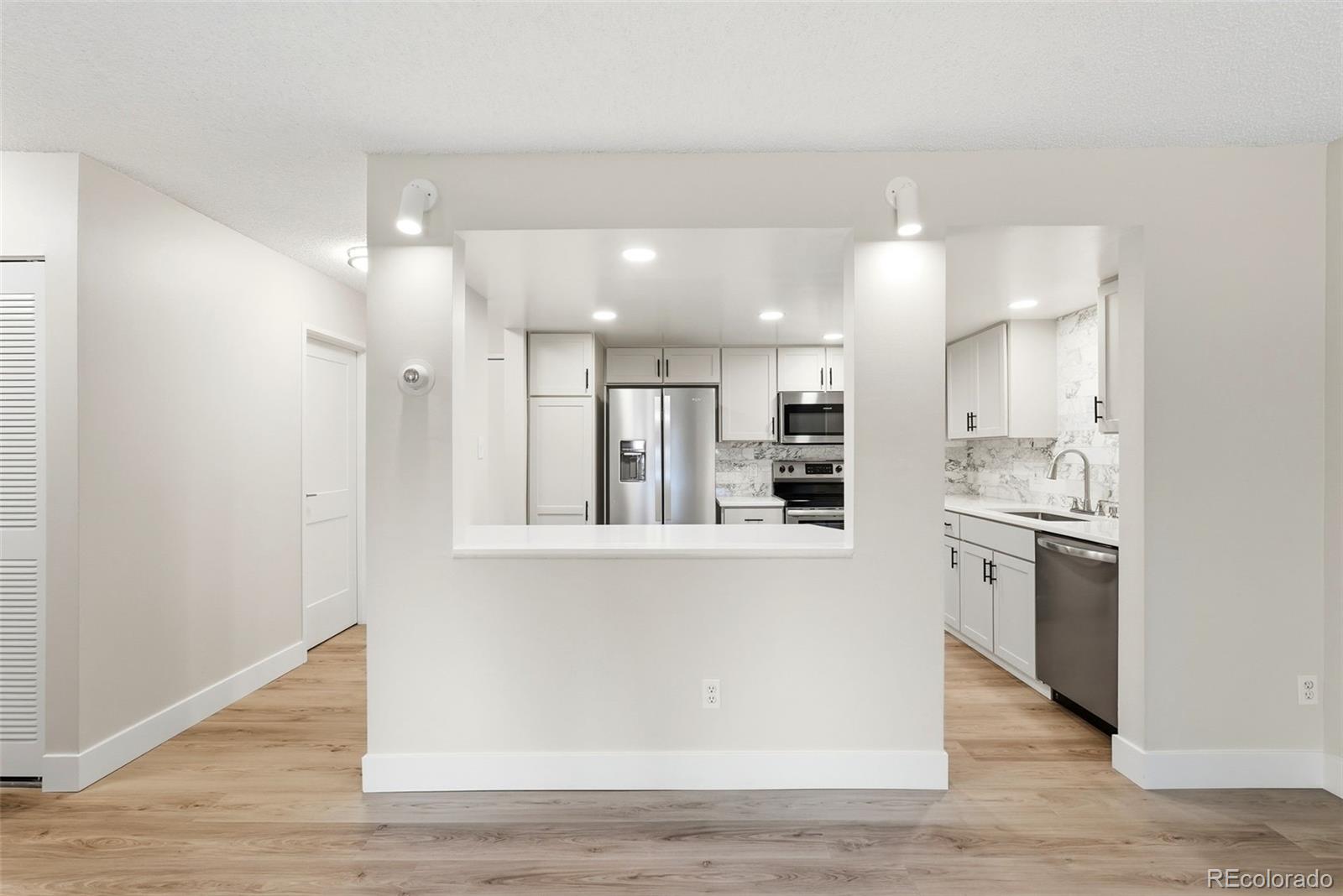 MLS Image #10 for 13601 e marina drive,aurora, Colorado