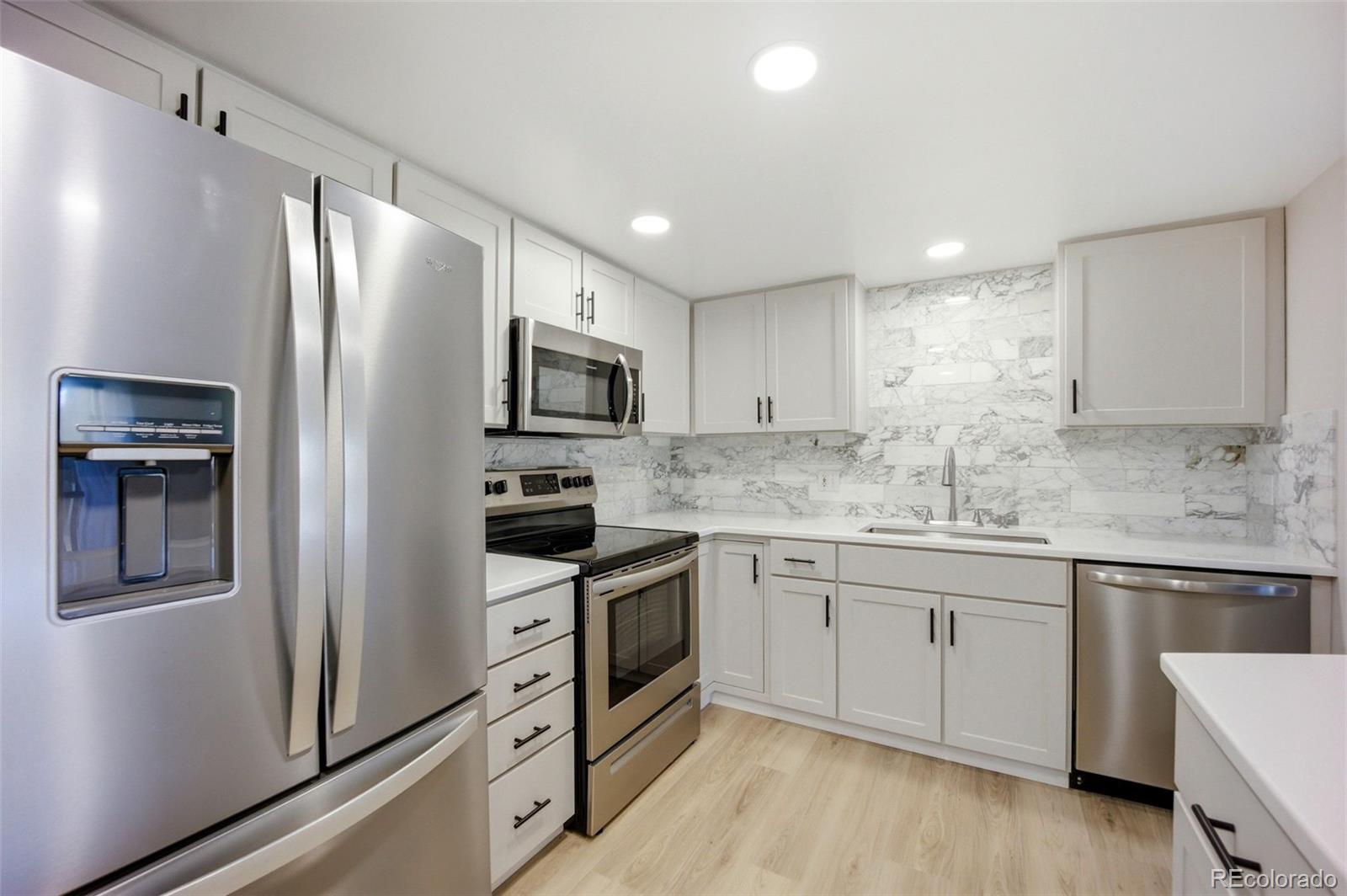 MLS Image #8 for 13601 e marina drive,aurora, Colorado