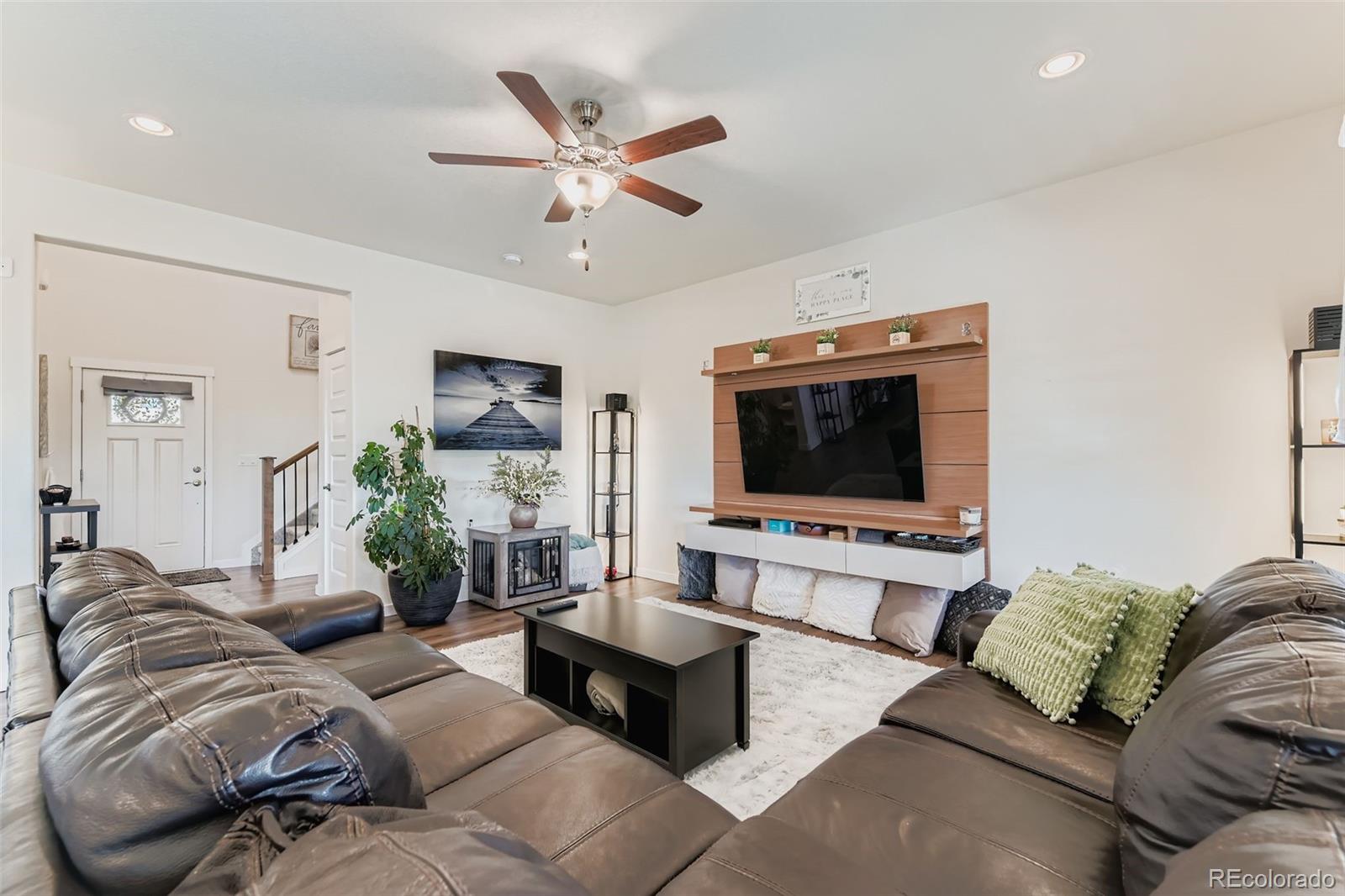 MLS Image #7 for 48  chipeta way,lochbuie, Colorado