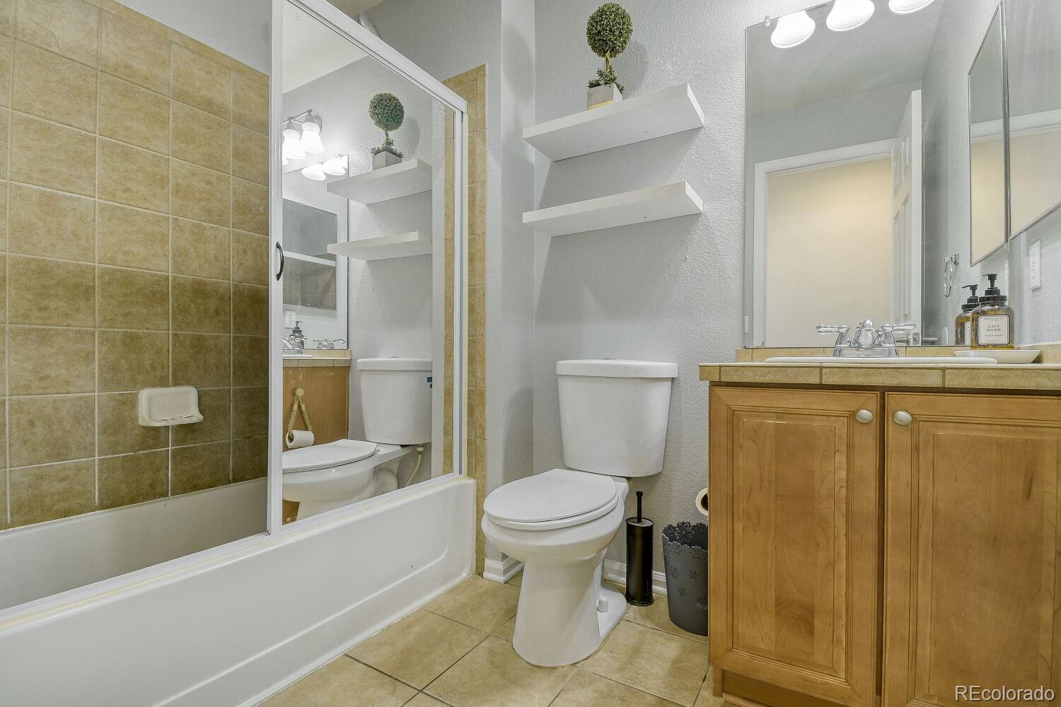MLS Image #13 for 15686  randolph place,denver, Colorado