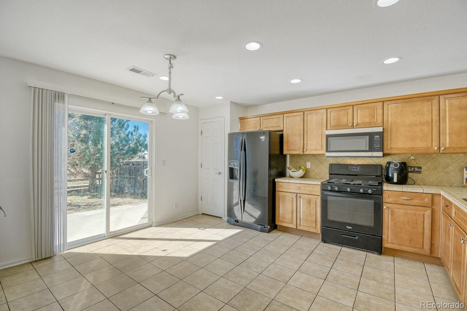 MLS Image #6 for 15686  randolph place,denver, Colorado