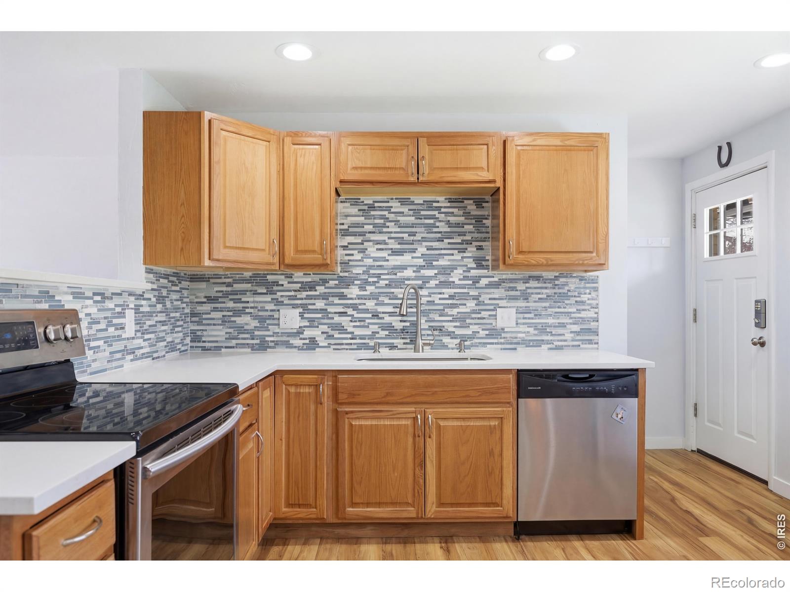 MLS Image #12 for 943 s jamaica street,aurora, Colorado