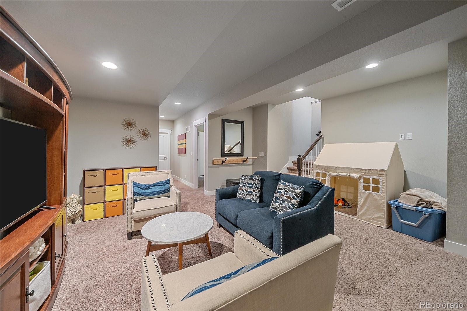 MLS Image #24 for 8758 e 54th place,denver, Colorado