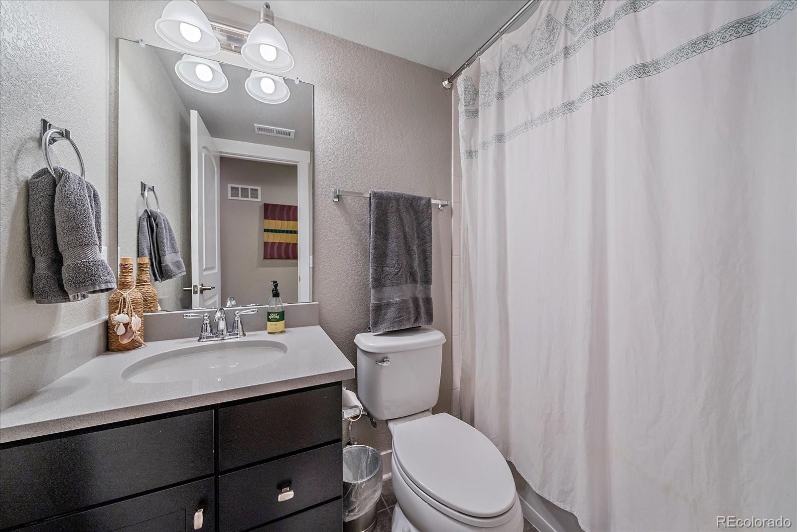 MLS Image #26 for 8758 e 54th place,denver, Colorado