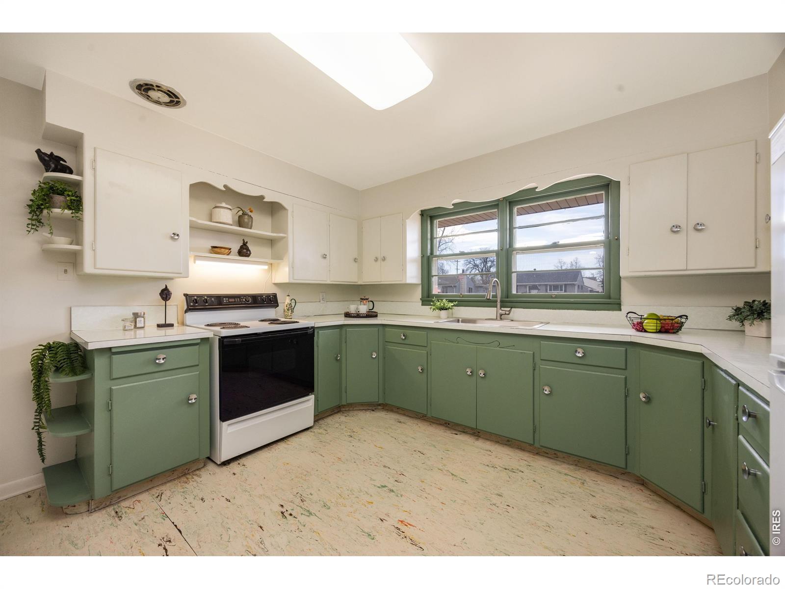 MLS Image #13 for 2431 w 6th street,greeley, Colorado