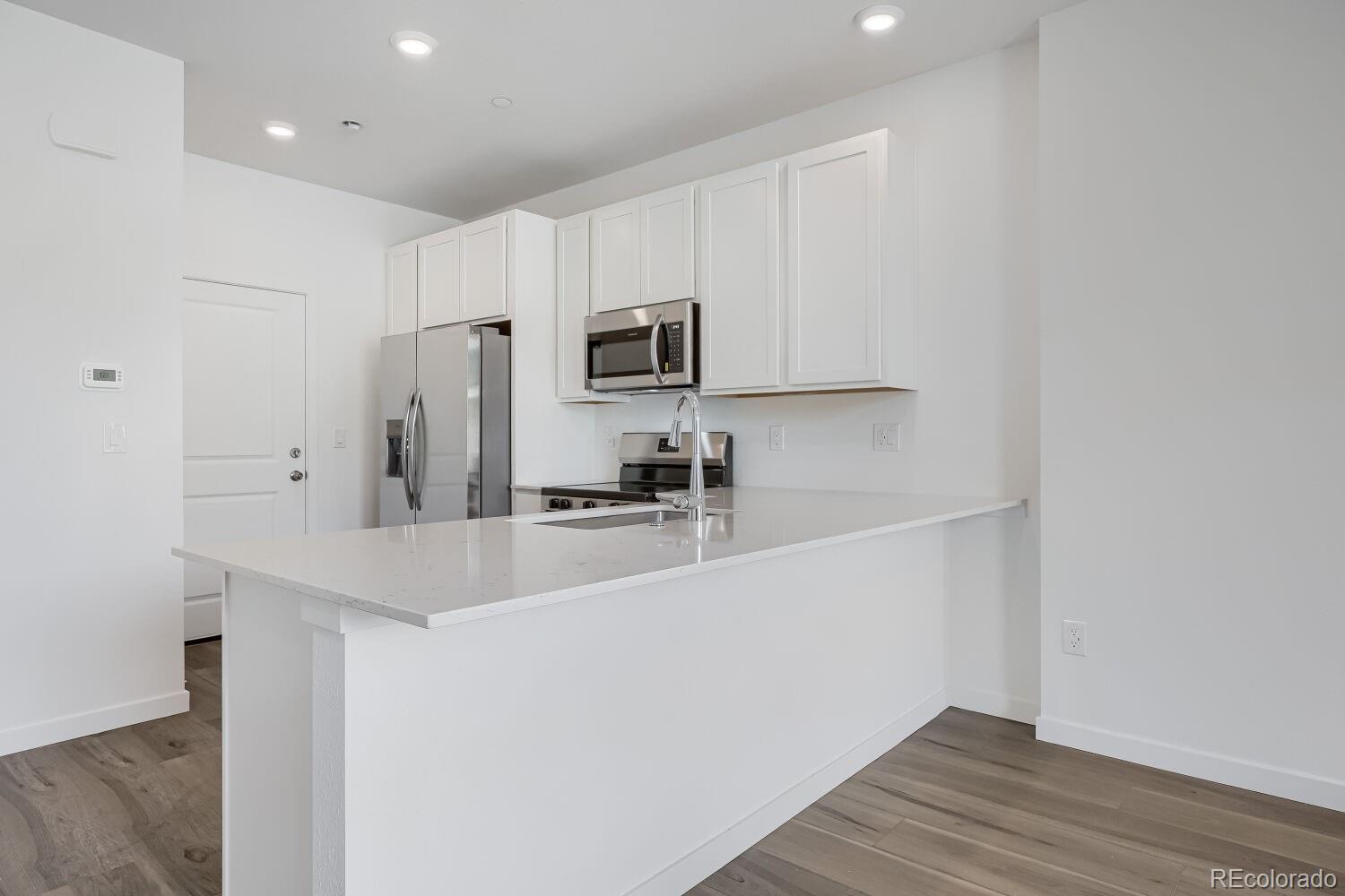 MLS Image #4 for 7643 s mobile way,centennial, Colorado