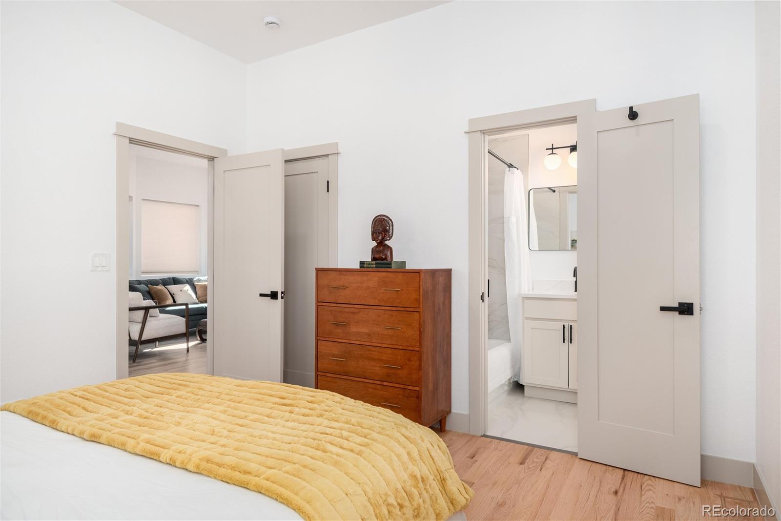 MLS Image #26 for 1643  adams street,denver, Colorado