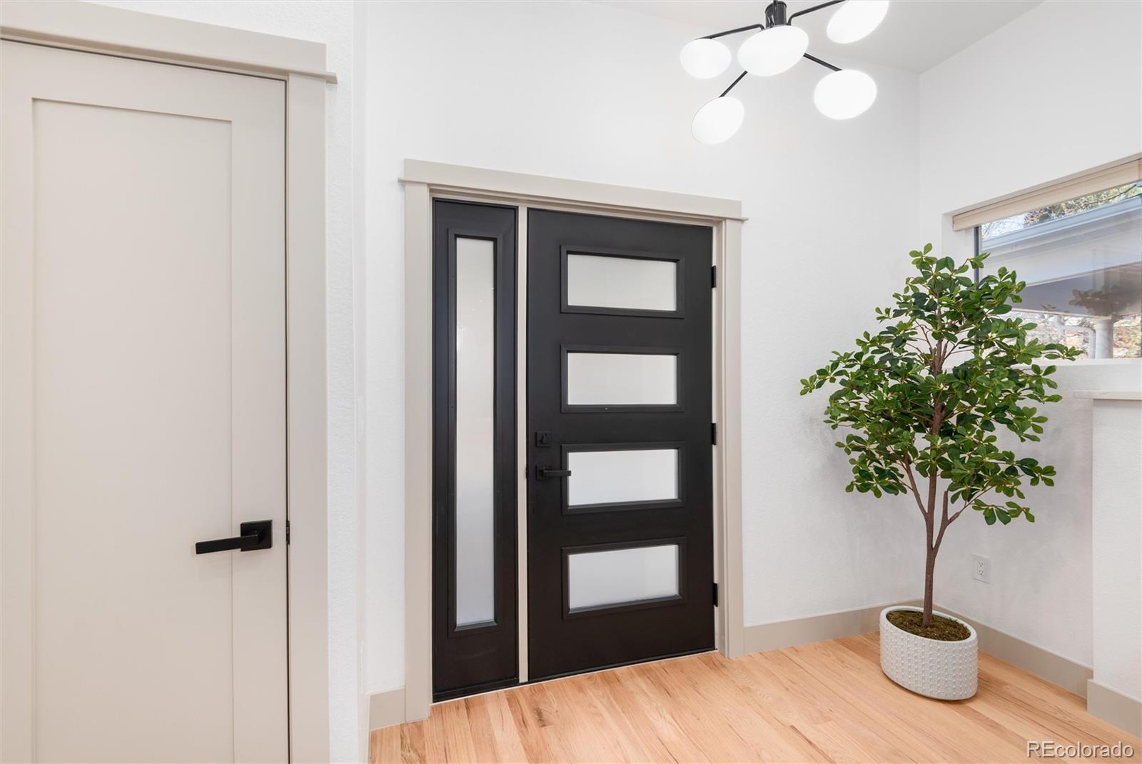 MLS Image #4 for 1643  adams street,denver, Colorado
