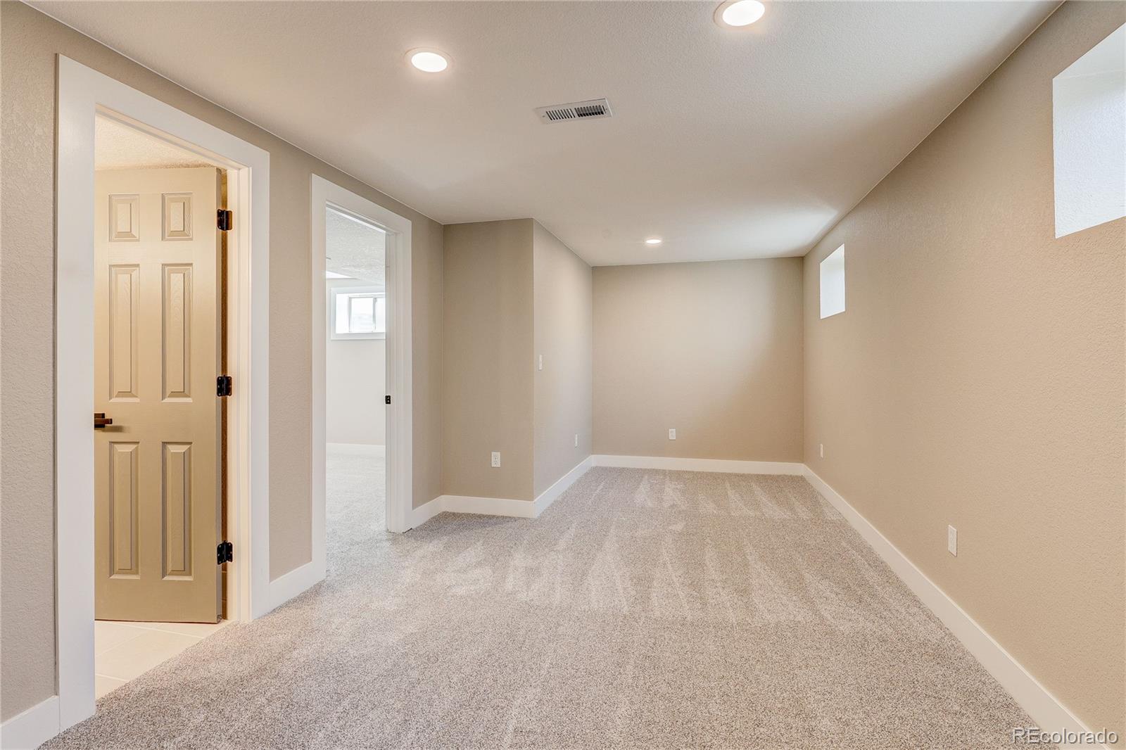 MLS Image #23 for 9418  lou drive,thornton, Colorado