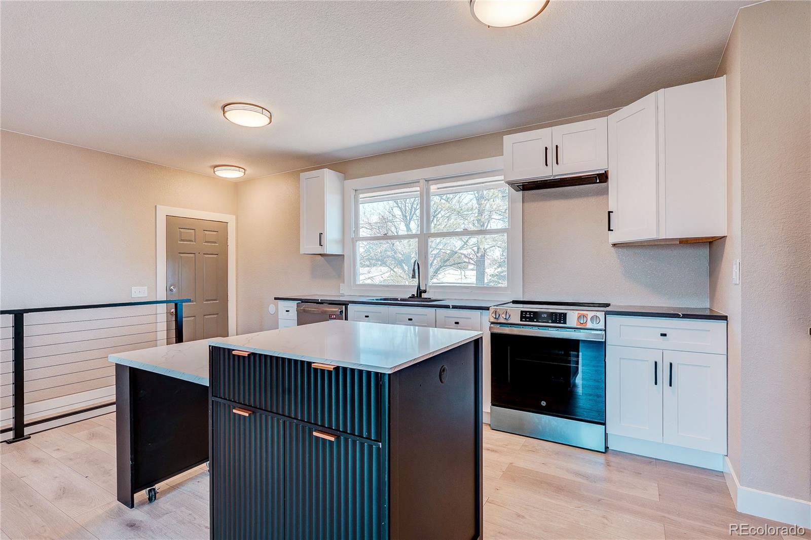MLS Image #7 for 9418  lou drive,thornton, Colorado