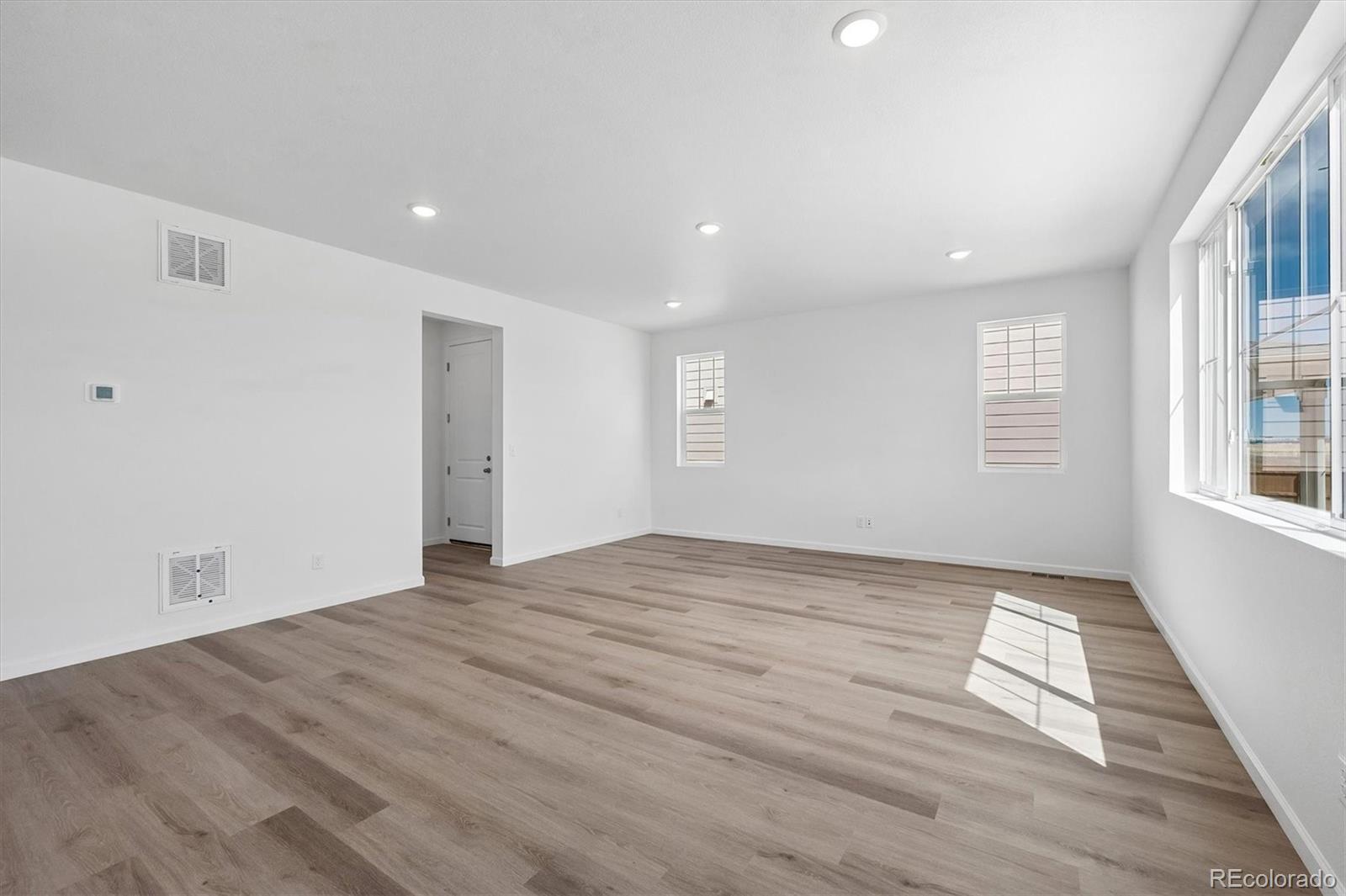 MLS Image #11 for 45950  wood thrush avenue,bennett, Colorado