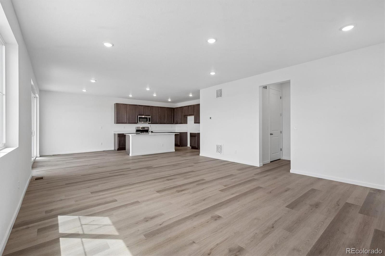 MLS Image #13 for 45950  wood thrush avenue,bennett, Colorado