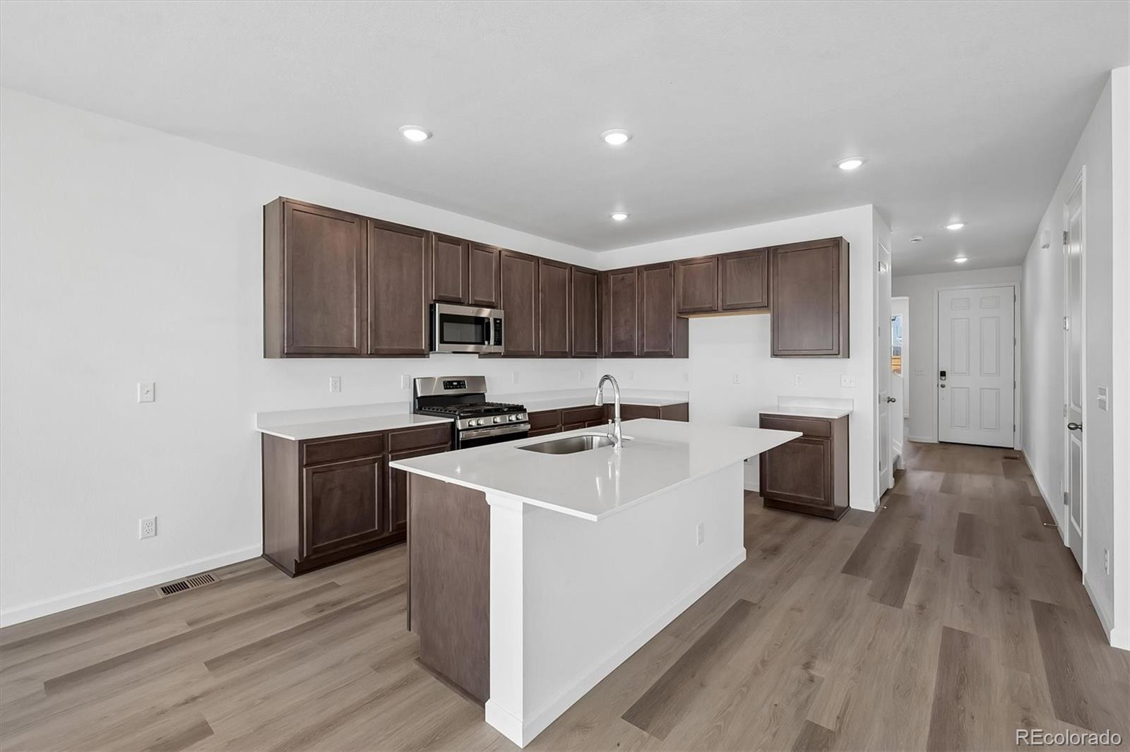 MLS Image #8 for 45950  wood thrush avenue,bennett, Colorado