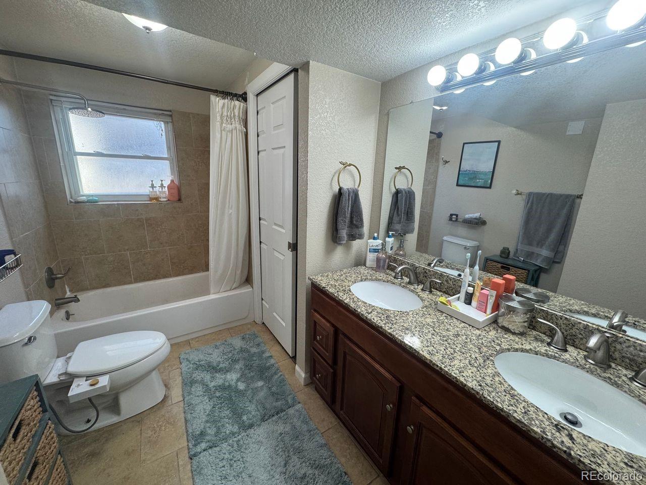 MLS Image #11 for 16006 e warren place,aurora, Colorado