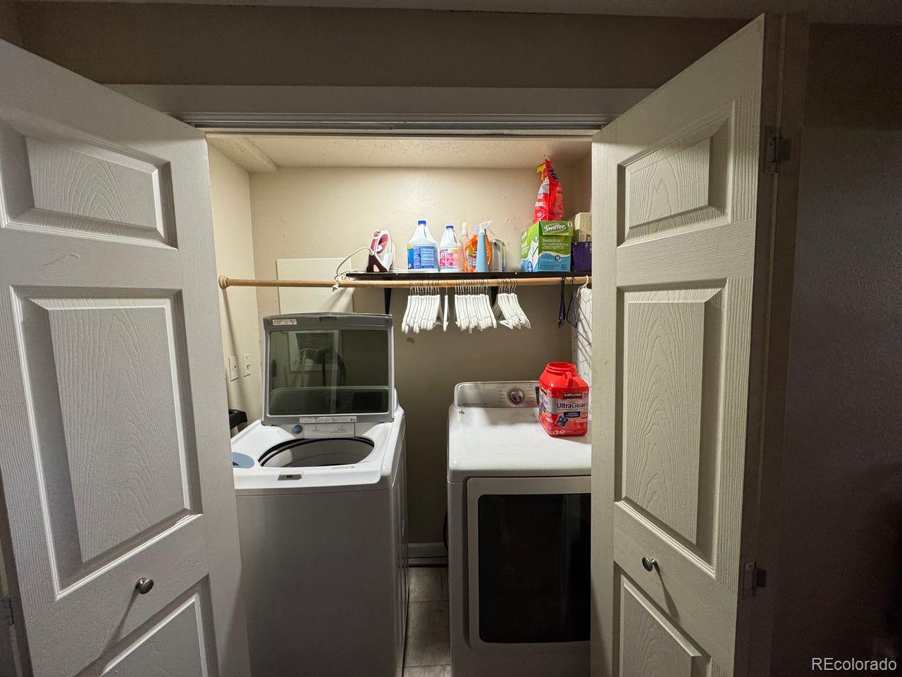 MLS Image #14 for 16006 e warren place,aurora, Colorado