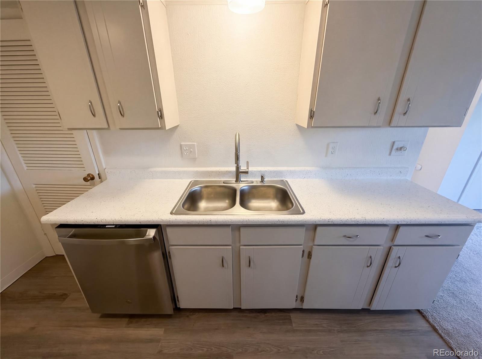 MLS Image #11 for 14594 e 13th avenue ,aurora, Colorado