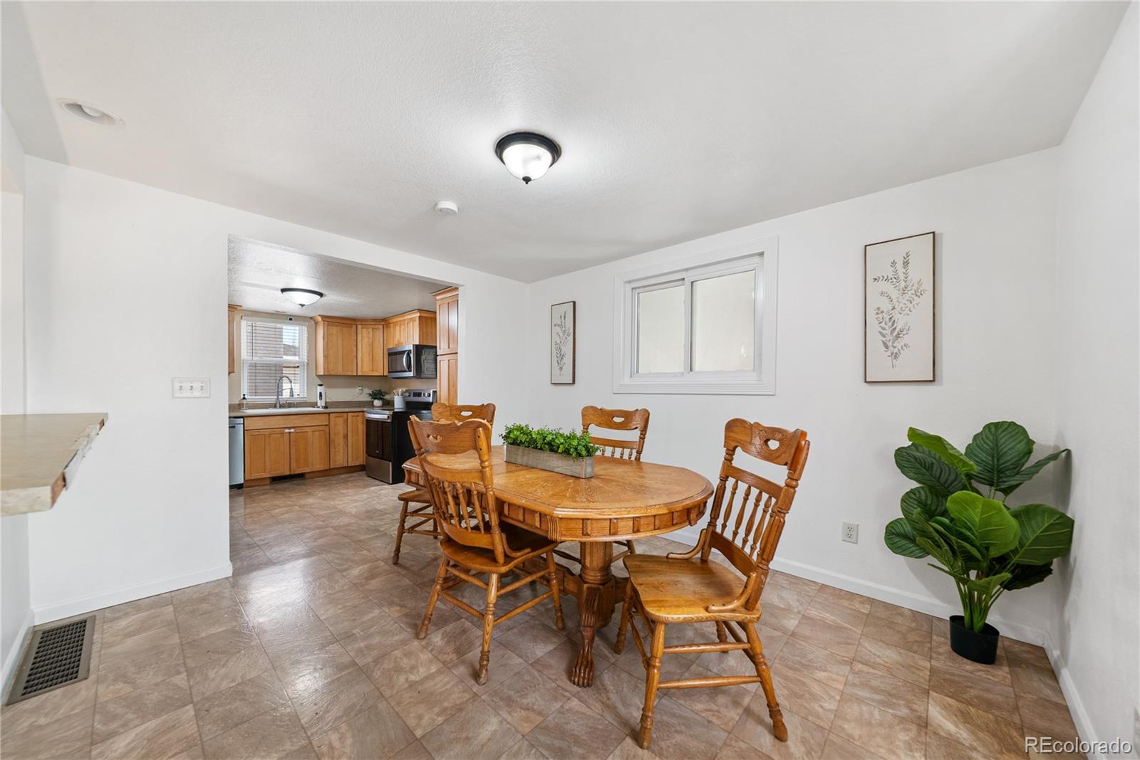 MLS Image #11 for 550  custer avenue,akron, Colorado