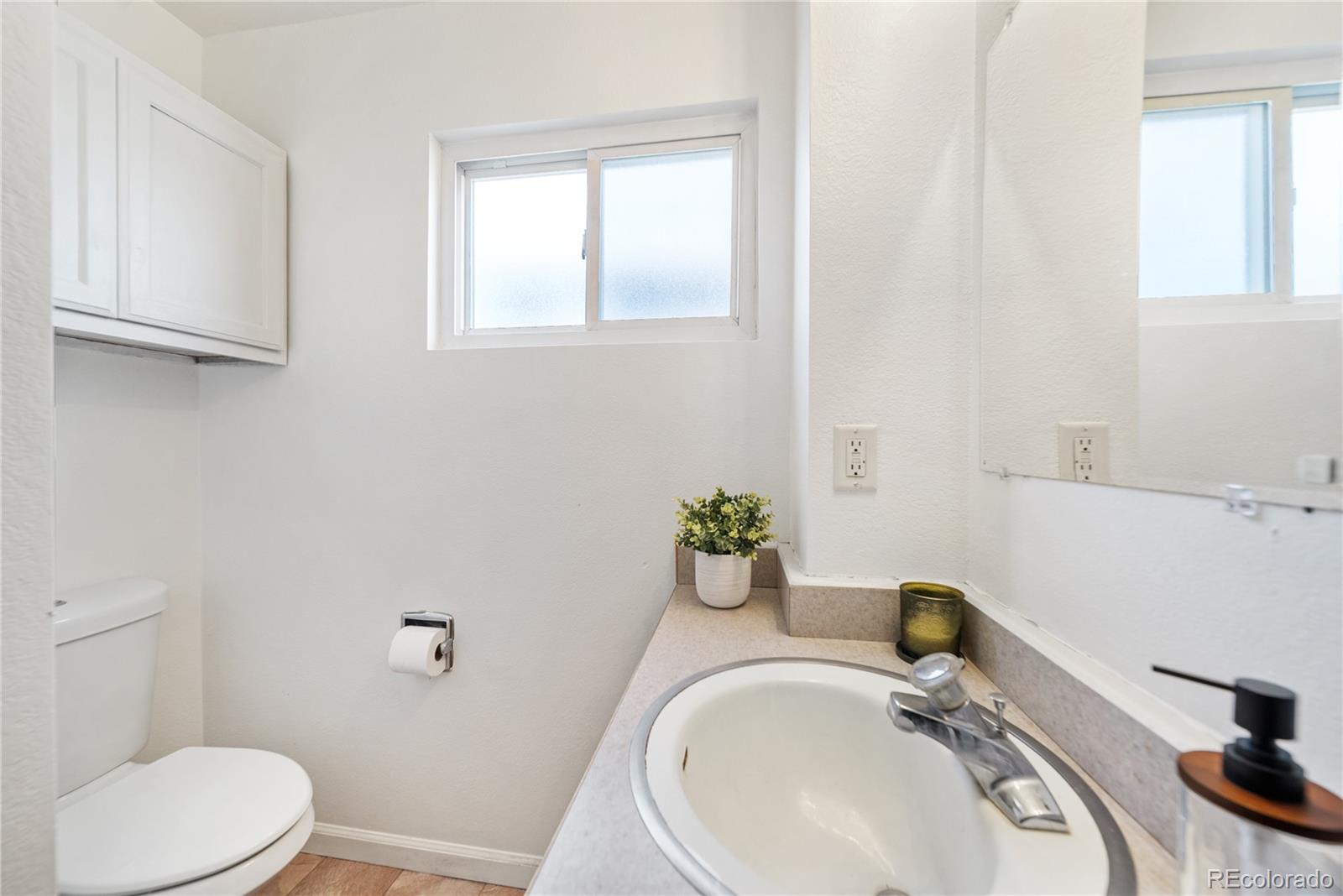 MLS Image #18 for 550  custer avenue,akron, Colorado