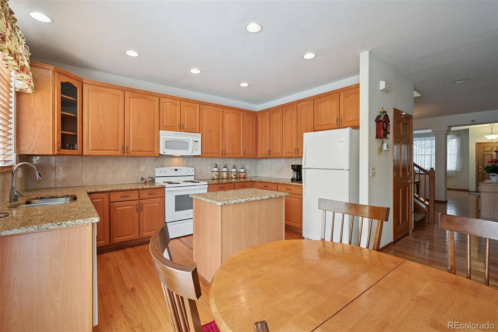 MLS Image #9 for 7384 s memphis street,aurora, Colorado