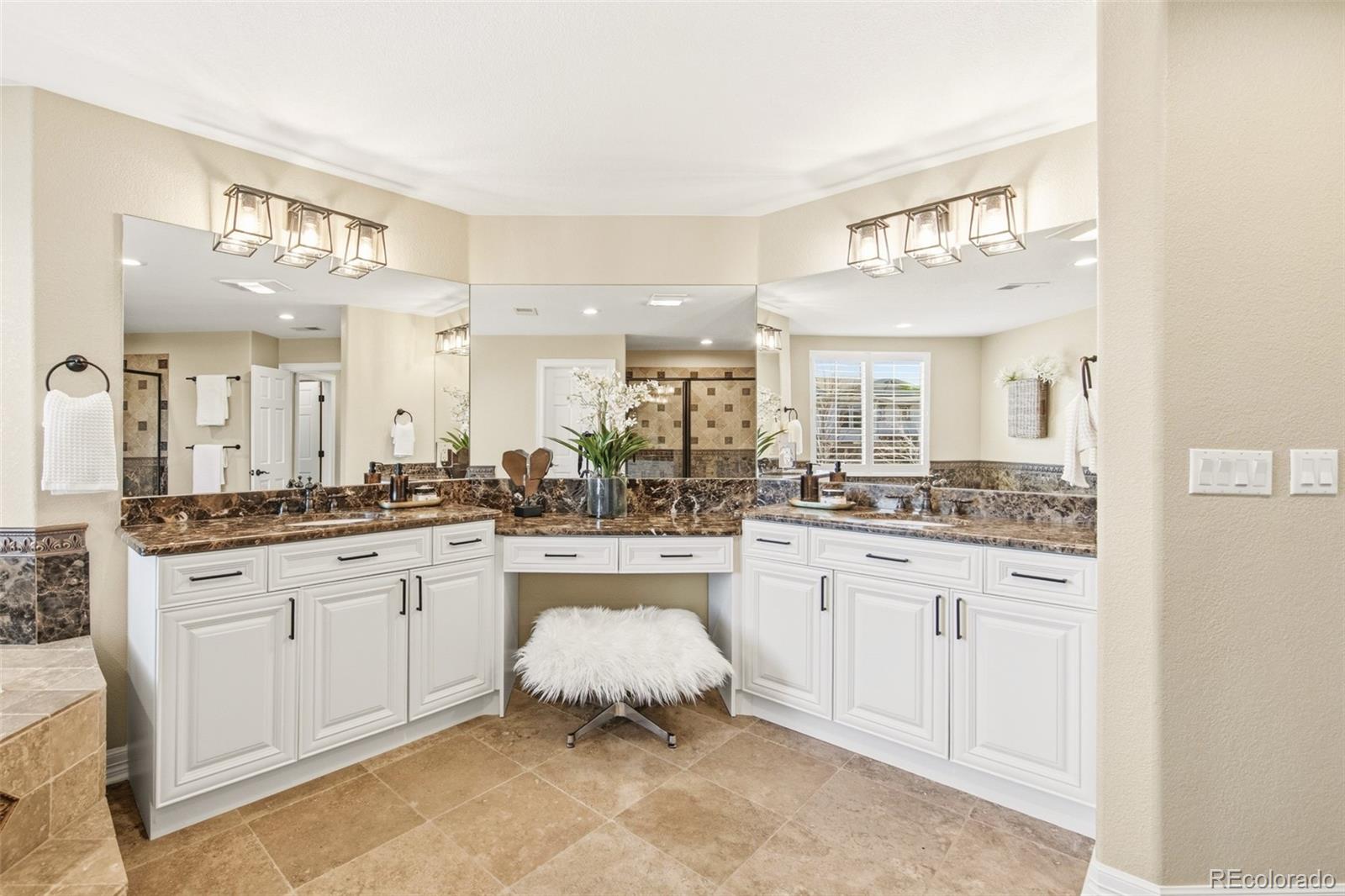 MLS Image #27 for 26746 e peakview drive,aurora, Colorado