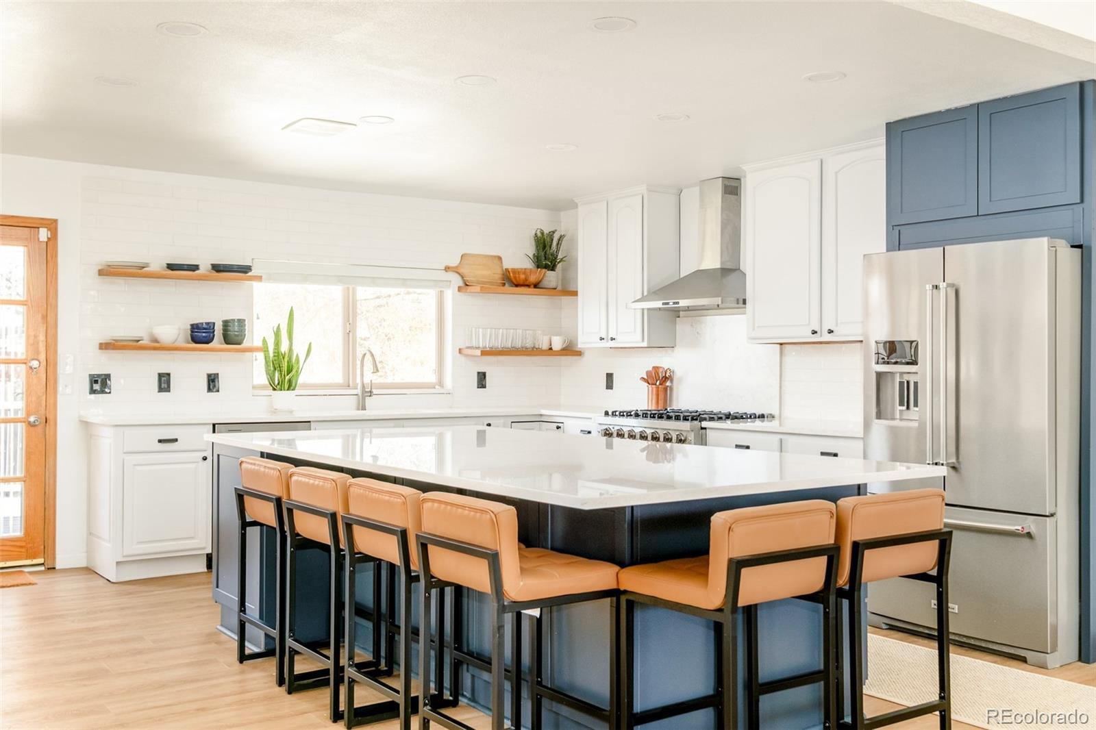 MLS Image #2 for 5462 w geddes place,littleton, Colorado