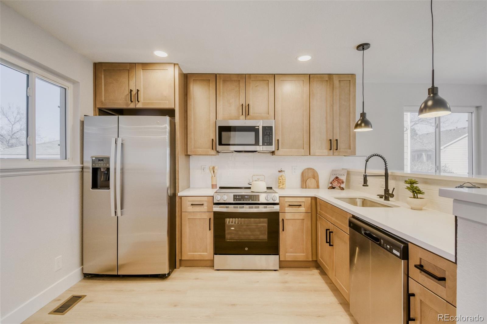 MLS Image #11 for 10658  steele street ,northglenn, Colorado