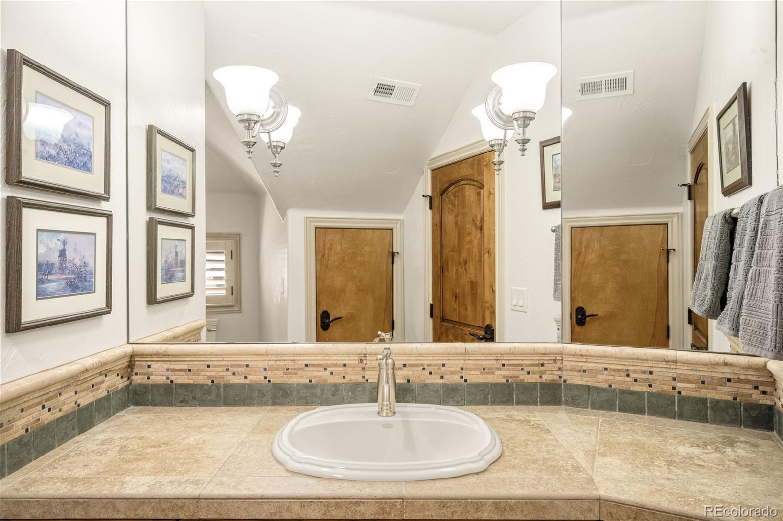 MLS Image #41 for 270  glencoe street,denver, Colorado