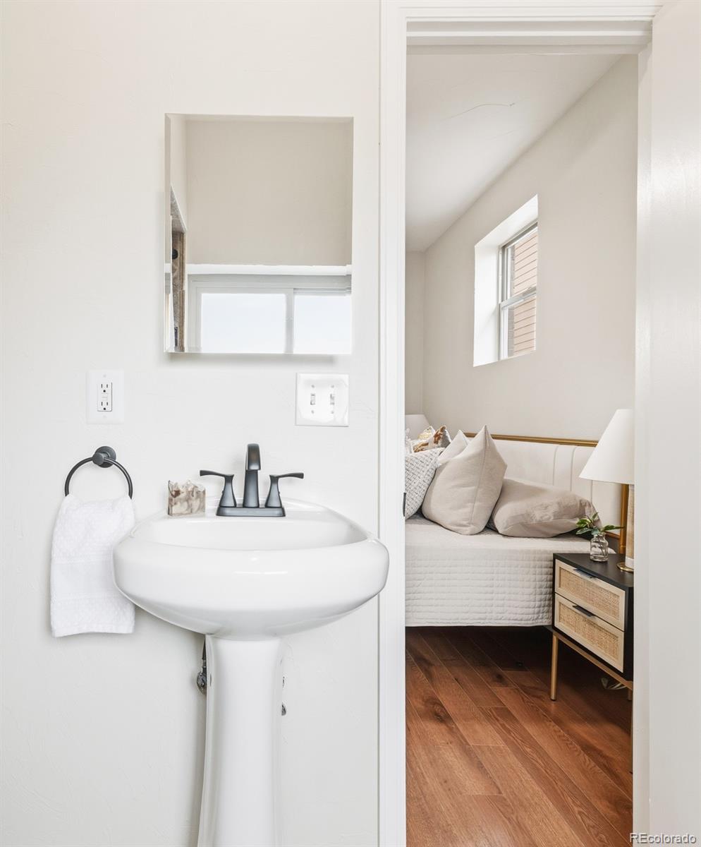 MLS Image #14 for 3315 n clayton street,denver, Colorado