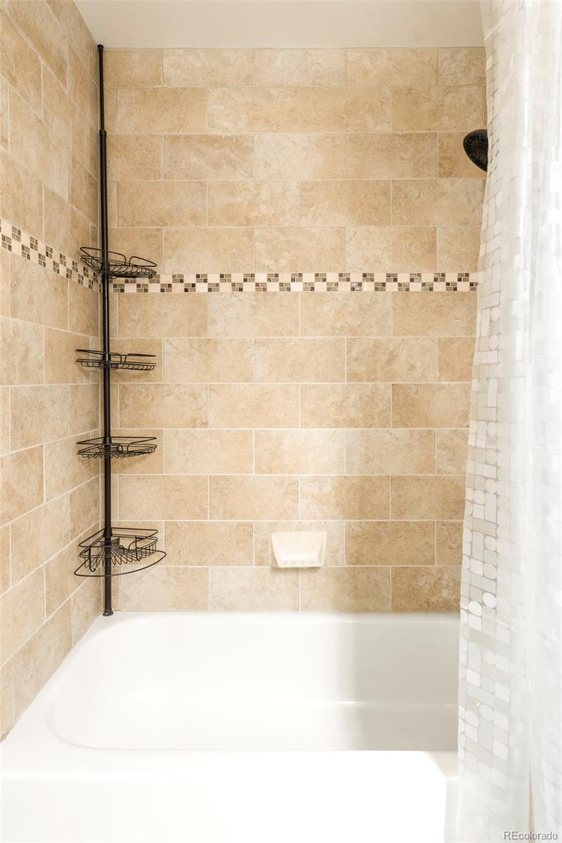 MLS Image #22 for 22298 e lake avenue,centennial, Colorado