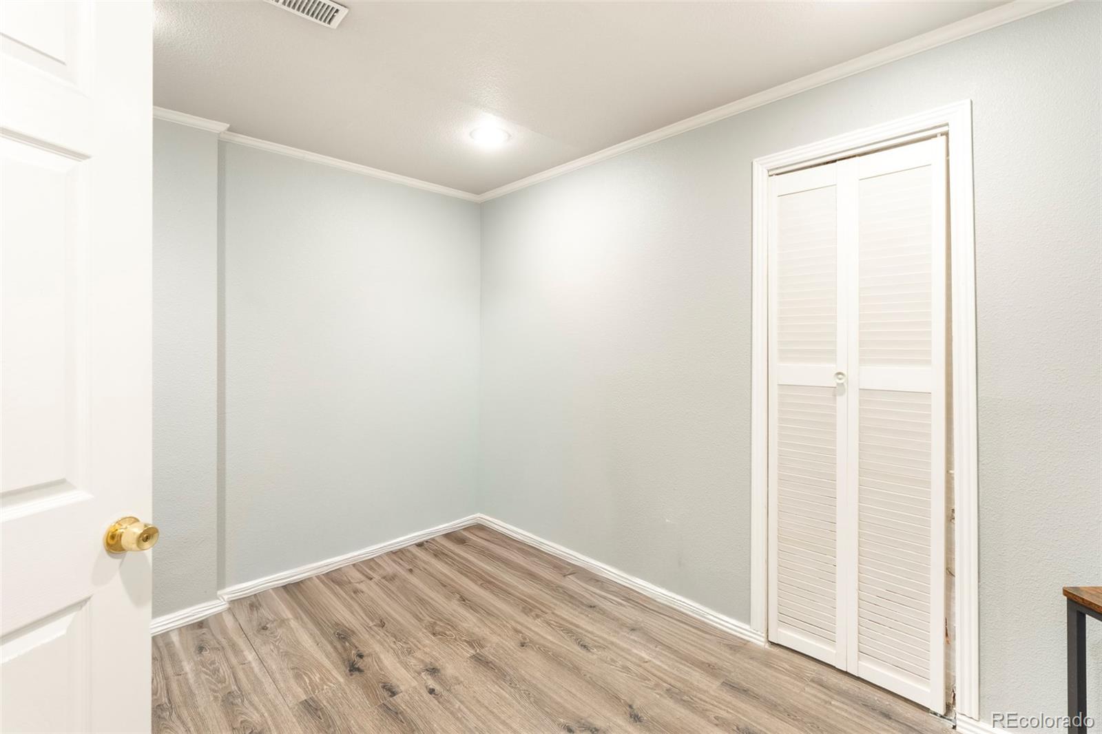MLS Image #26 for 22298 e lake avenue,centennial, Colorado