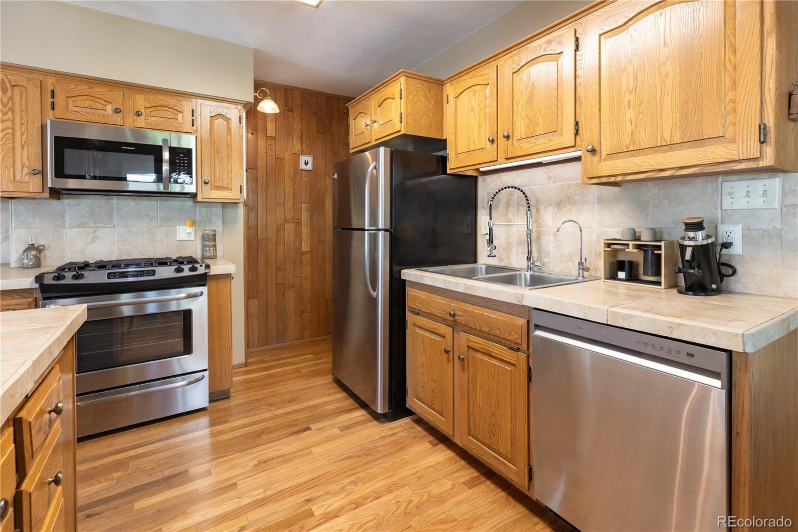 MLS Image #21 for 1793  ivanhoe street,denver, Colorado
