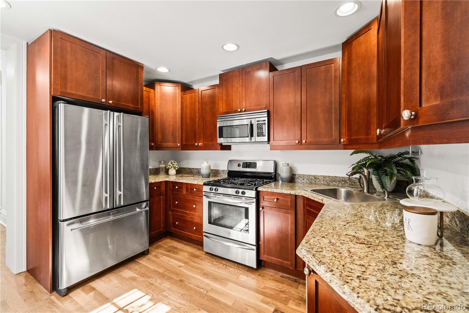 MLS Image #17 for 2342 n ogden street,denver, Colorado