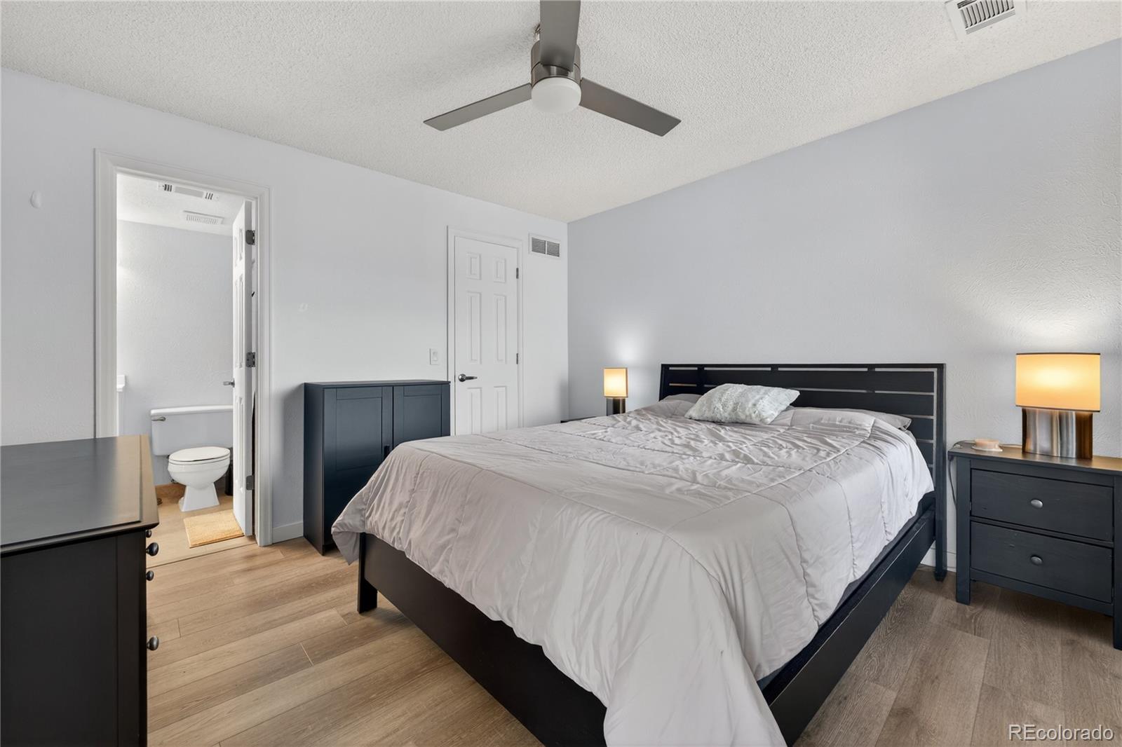 MLS Image #10 for 8500 e jefferson avenue 8b,denver, Colorado