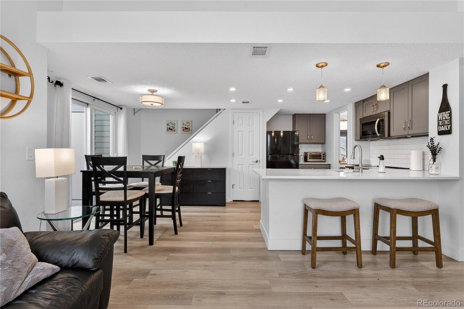 MLS Image #4 for 8500 e jefferson avenue 8b,denver, Colorado