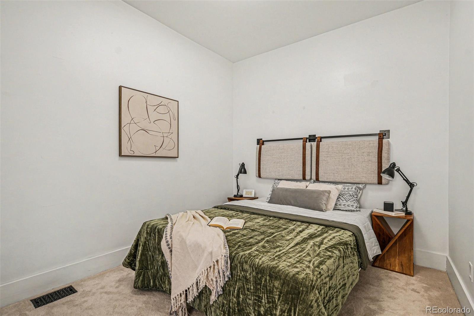 MLS Image #15 for 3131 n franklin street,denver, Colorado
