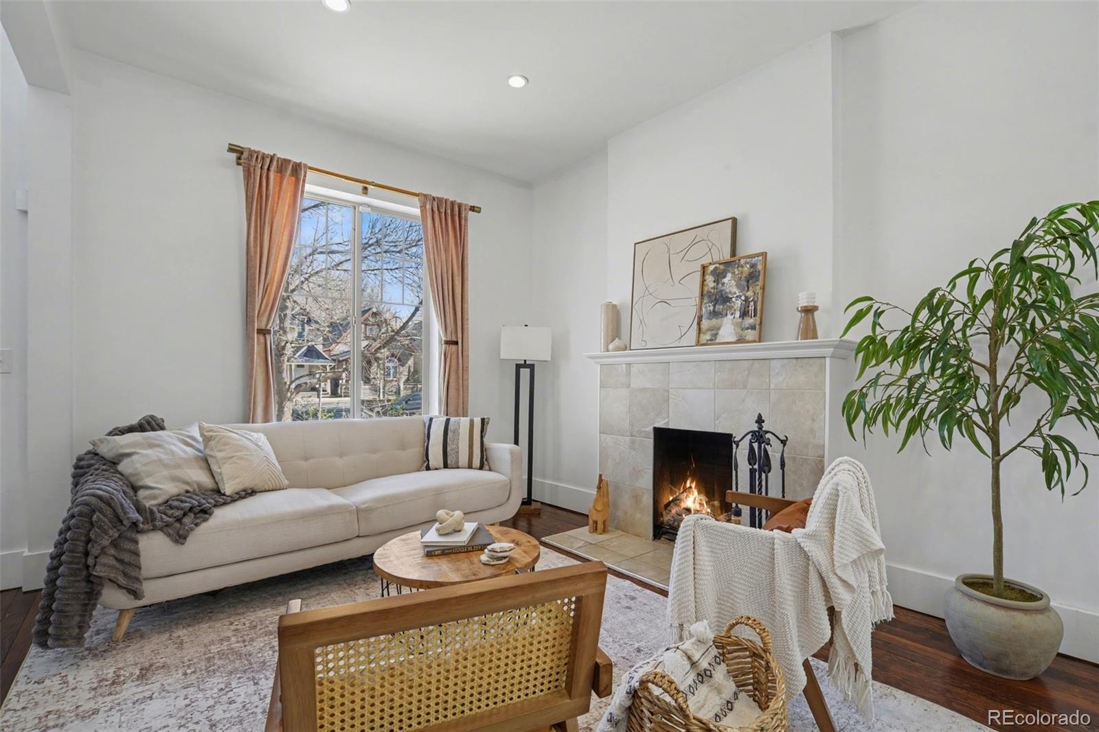 MLS Image #5 for 3131 n franklin street,denver, Colorado