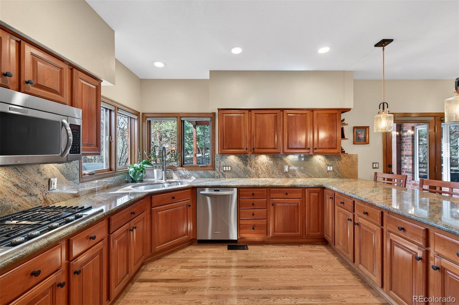 MLS Image #15 for 33  lark bunting lane,littleton, Colorado