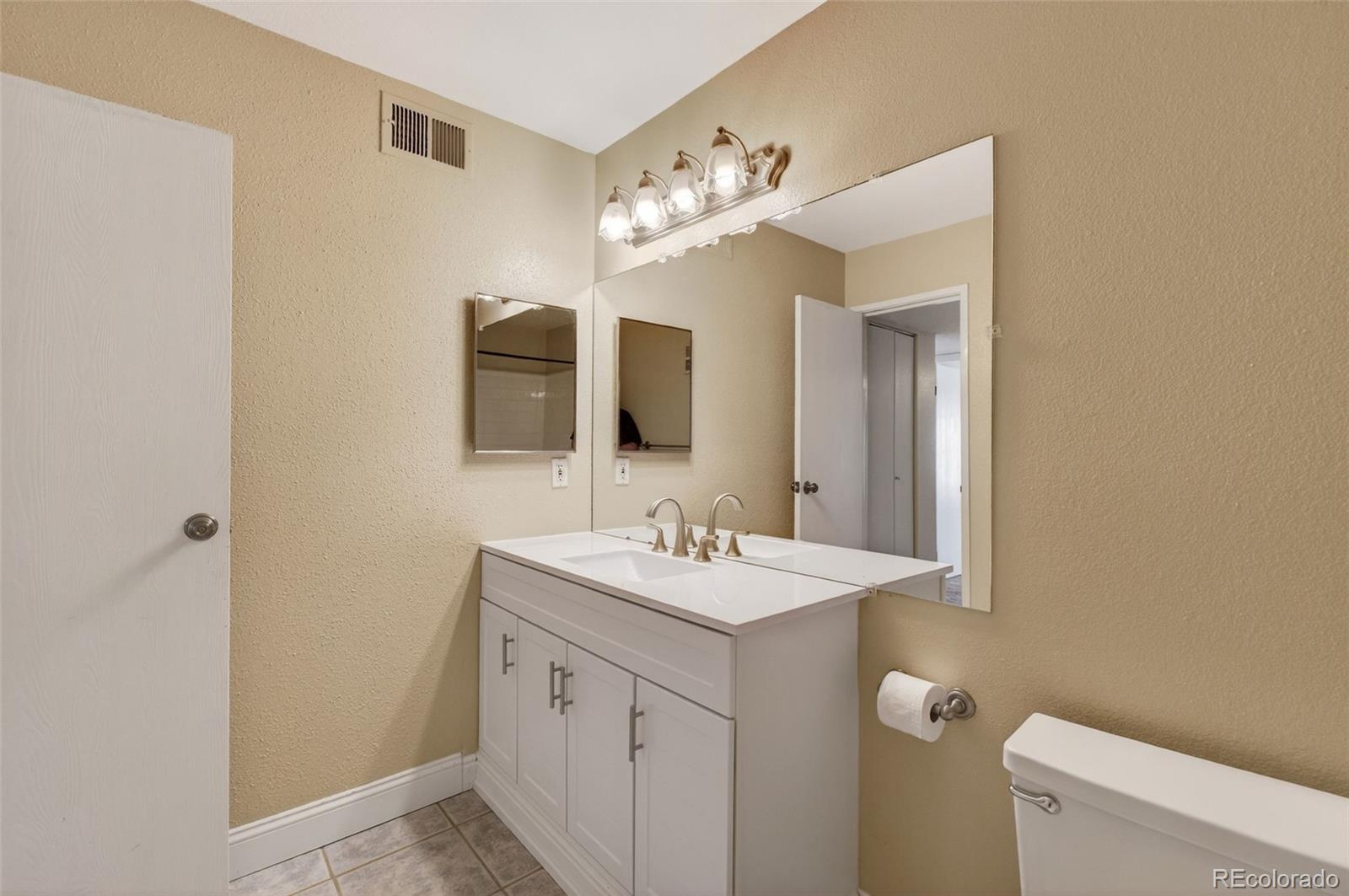 MLS Image #21 for 3295 s ammons street 207,lakewood, Colorado