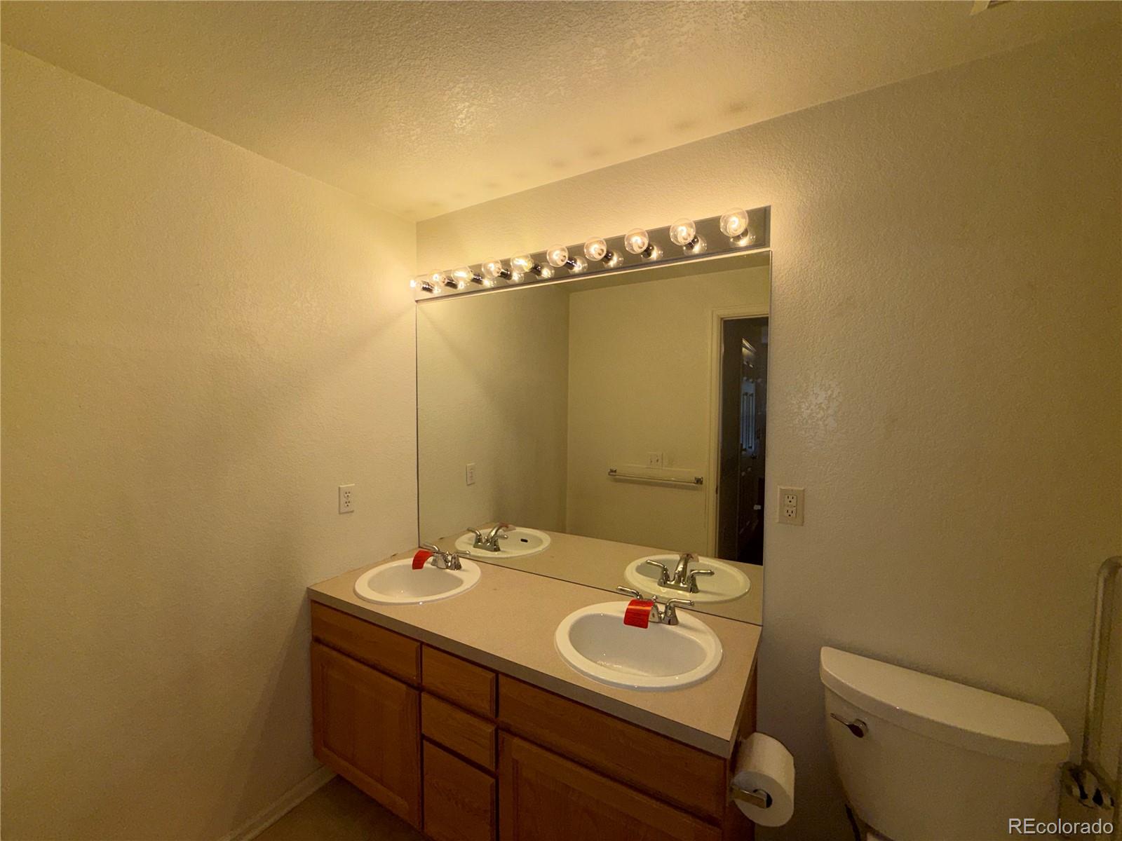 MLS Image #10 for 4385 s balsam street,littleton, Colorado