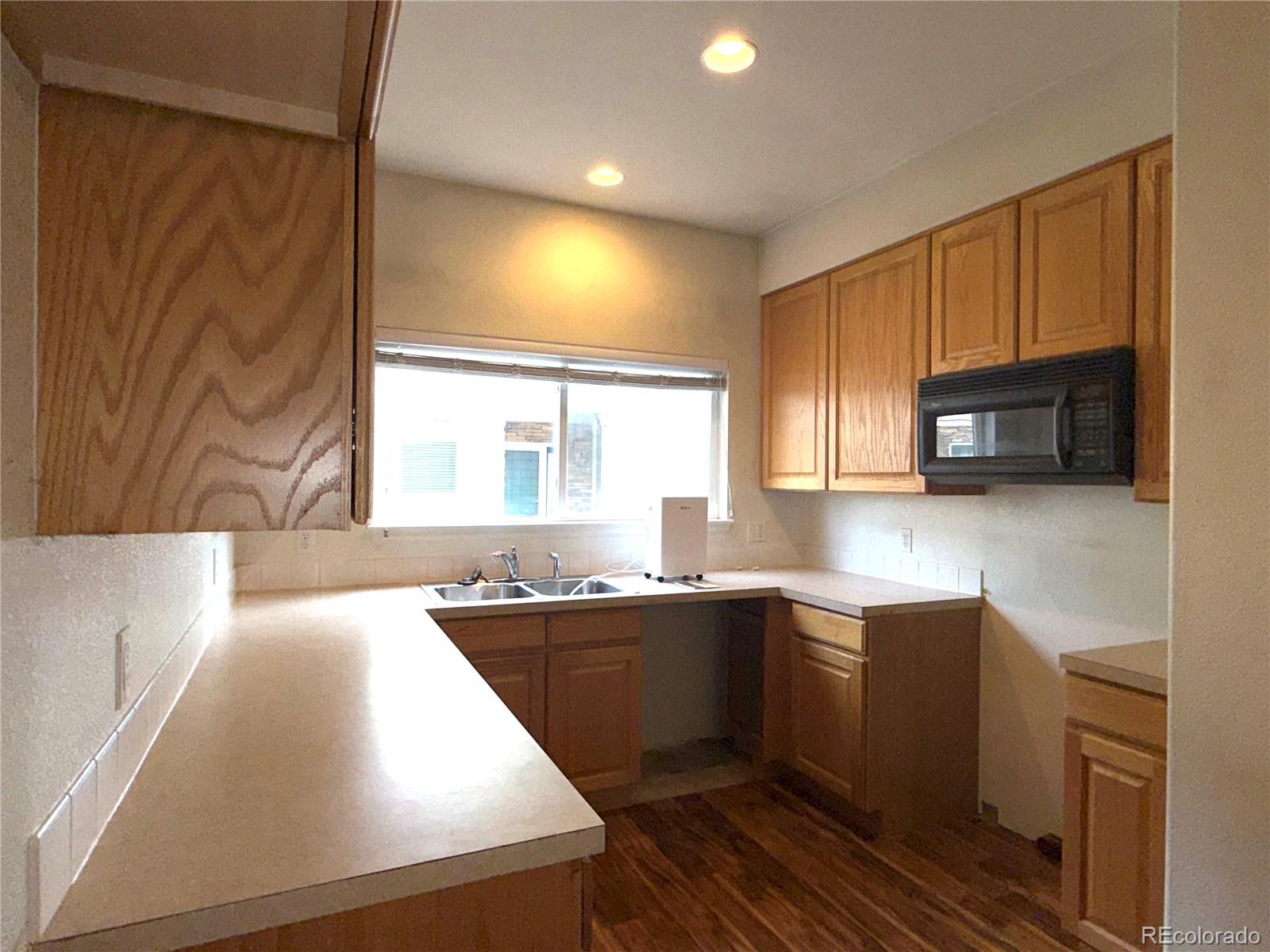 MLS Image #3 for 4385 s balsam street,littleton, Colorado