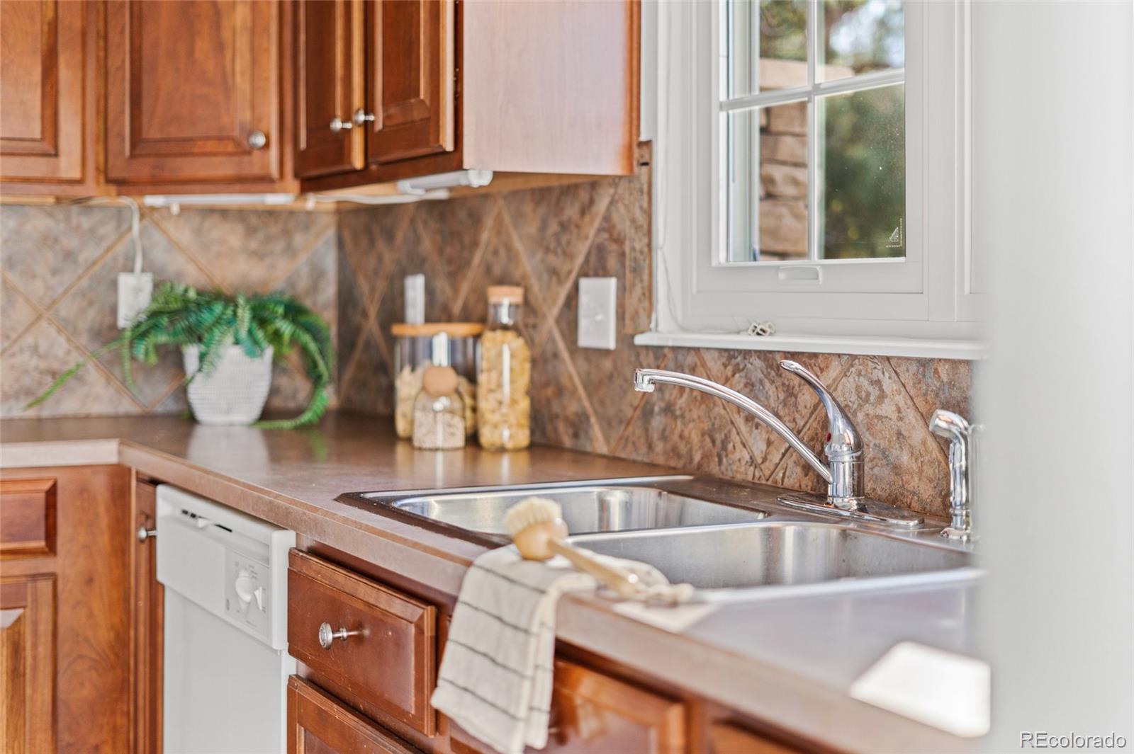 MLS Image #7 for 8880  edinburgh circle ,highlands ranch, Colorado