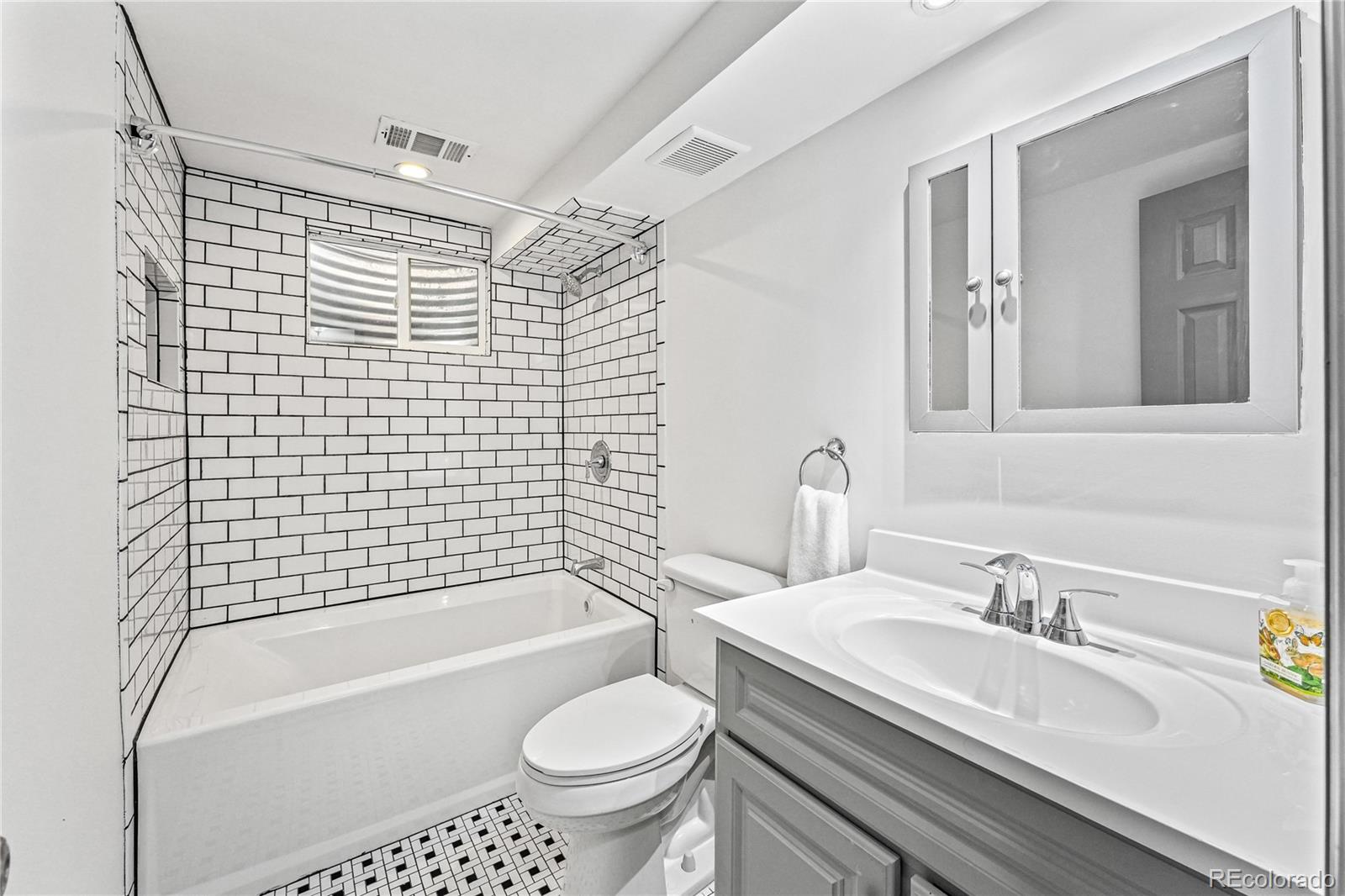 MLS Image #28 for 8118  benton way,arvada, Colorado