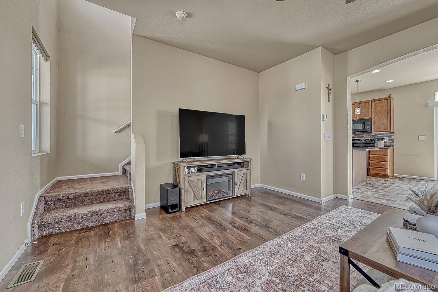 MLS Image #5 for 490  dukes way,dacono, Colorado
