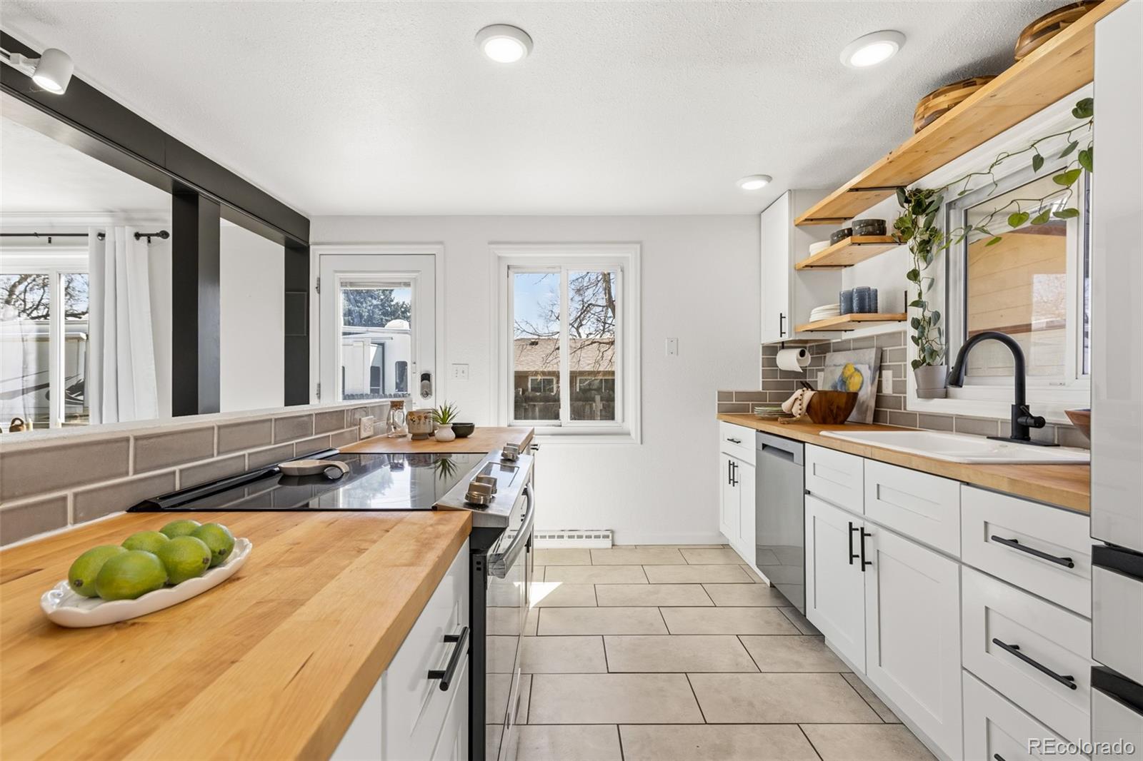 MLS Image #14 for 9585 w 53rd place,arvada, Colorado