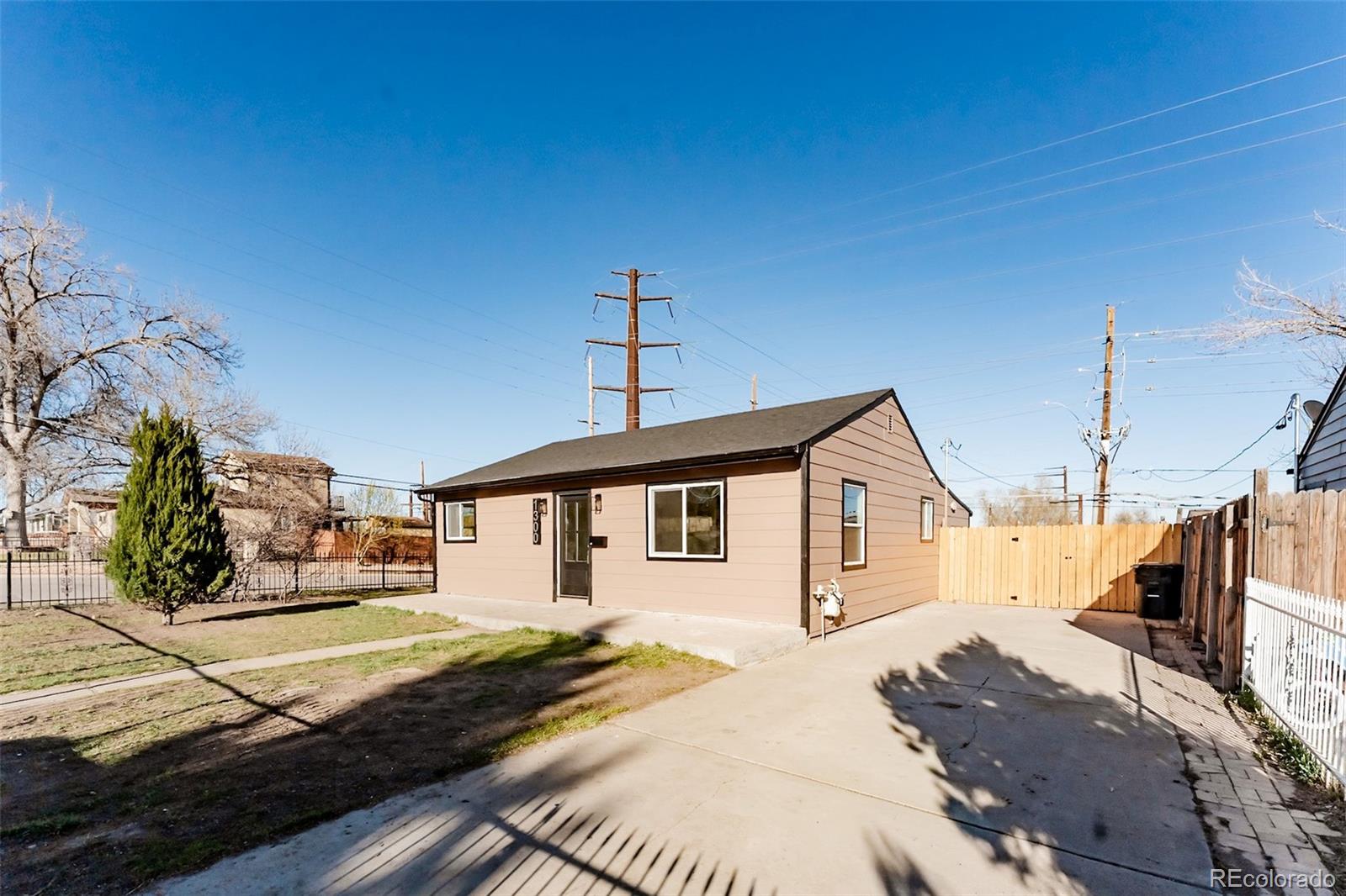 MLS Image #11 for 1300 s quivas street,denver, Colorado