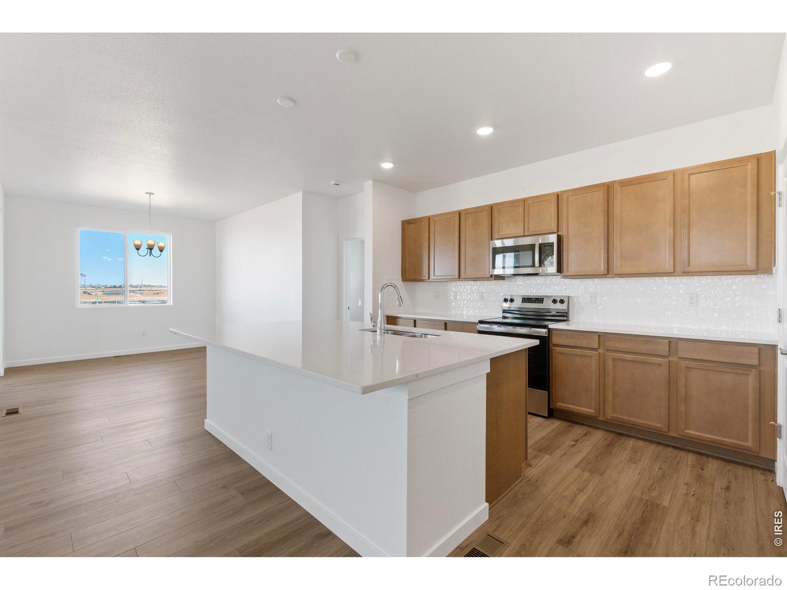 MLS Image #3 for 1454  boyle street,windsor, Colorado