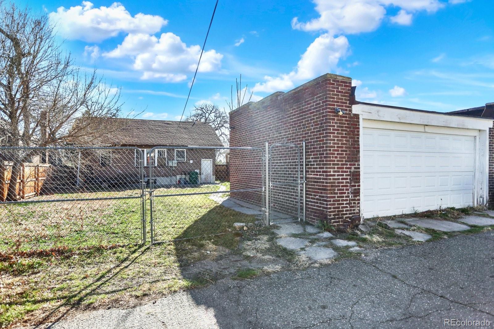 MLS Image #12 for 2451 n york street,denver, Colorado