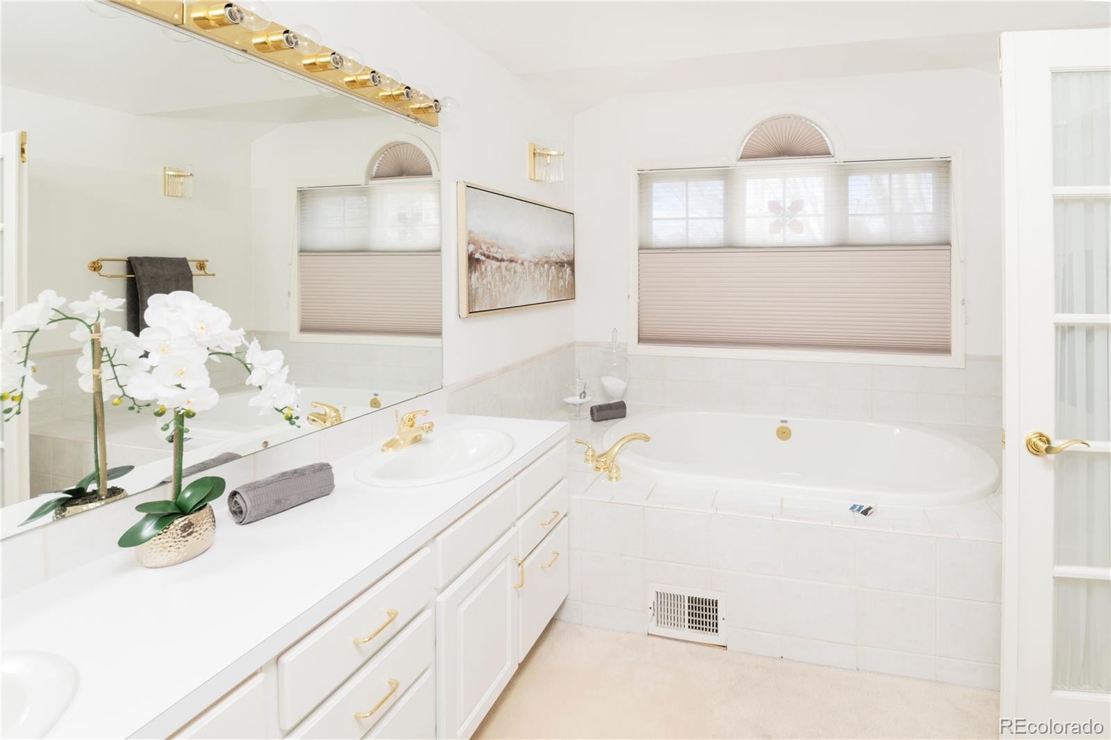 MLS Image #10 for 937 s emporia street,denver, Colorado