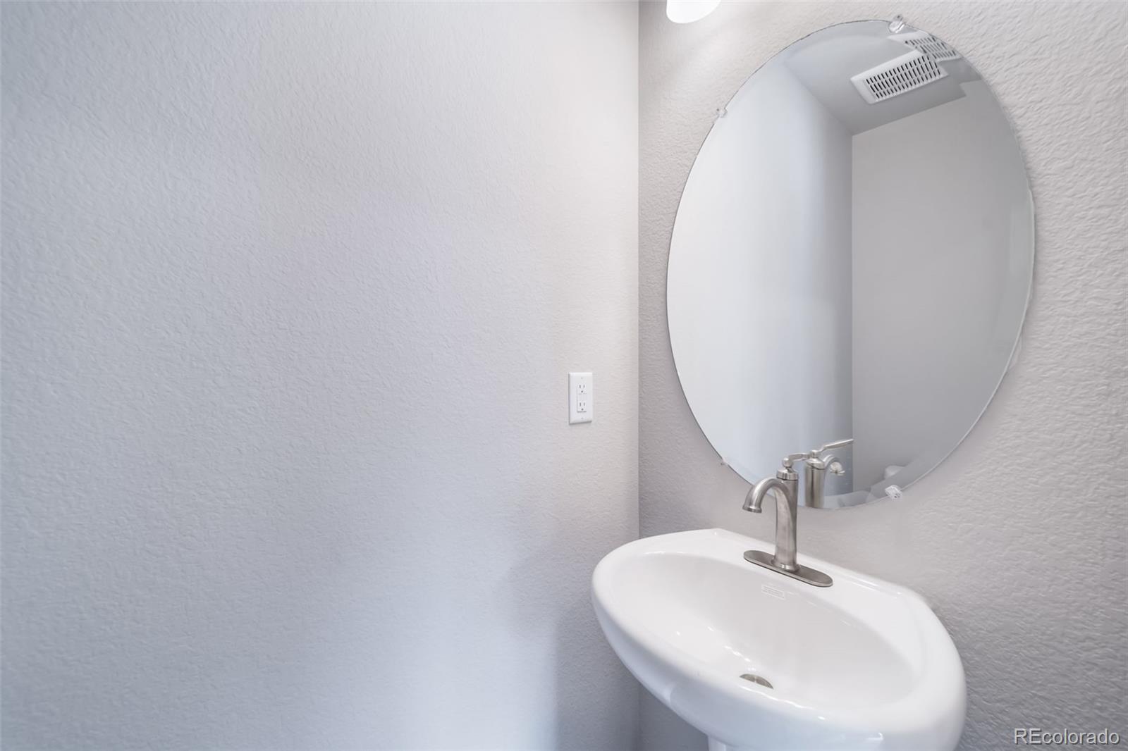 MLS Image #11 for 12595 e 101st drive,commerce city, Colorado