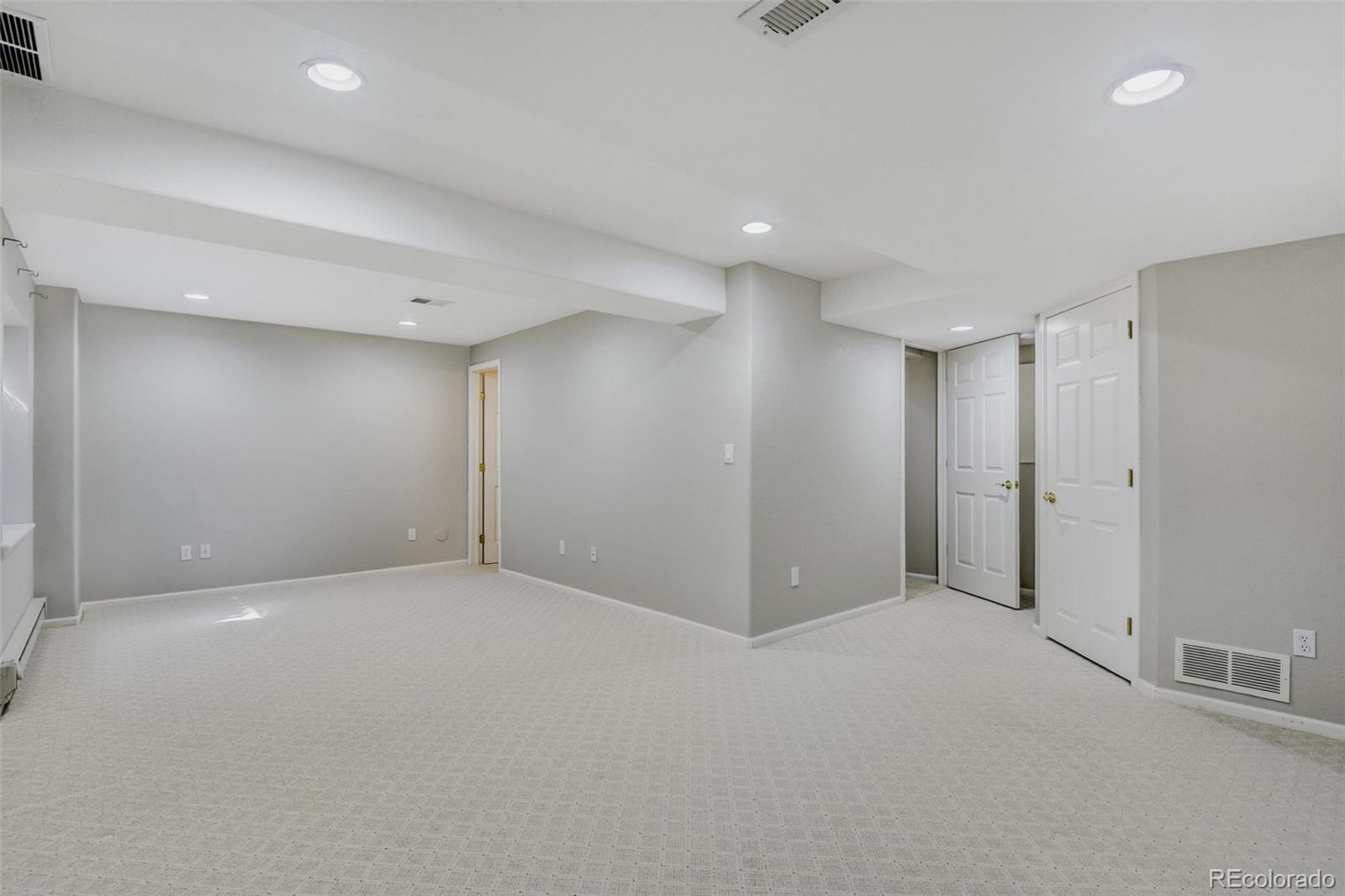 MLS Image #20 for 10369  cheetah tail ,lone tree, Colorado